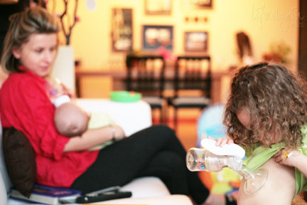 IMG_5829-gabi-breastfeeding-pump